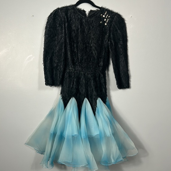 Dance Dress Crew Neck Tulle Skirt Long Sleeve size S-M - Picture 2 of 13